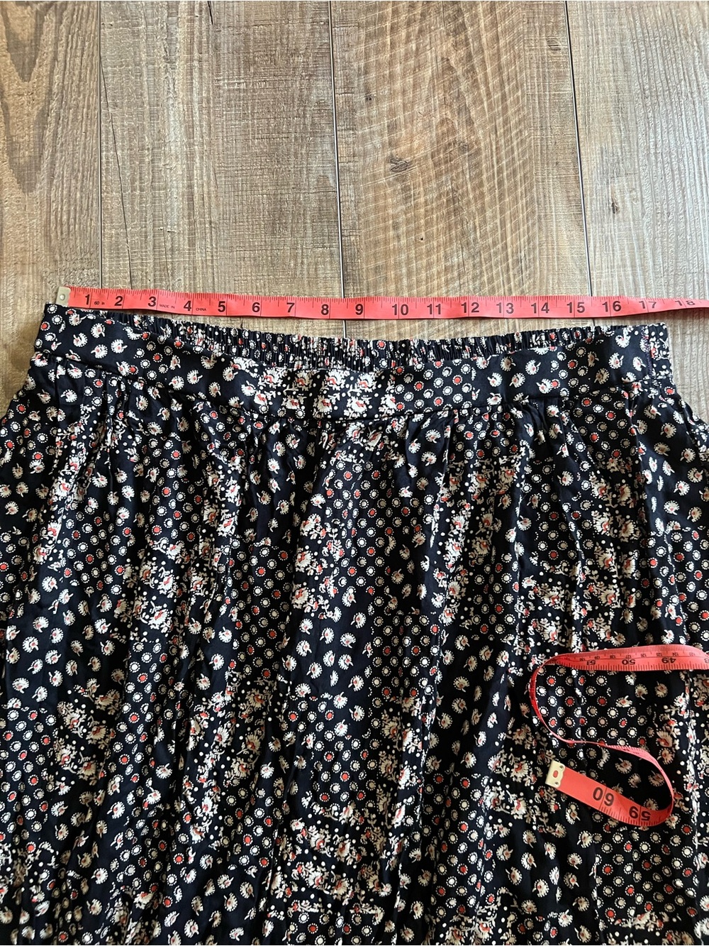 Orvis Indie Vintage Black Midi Skirt with Pink Floral Dots - Picture 5 of 8